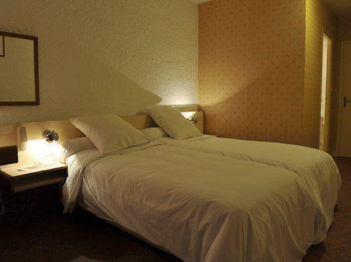 Hotel Logitel Saint-Doulchard Exterior foto